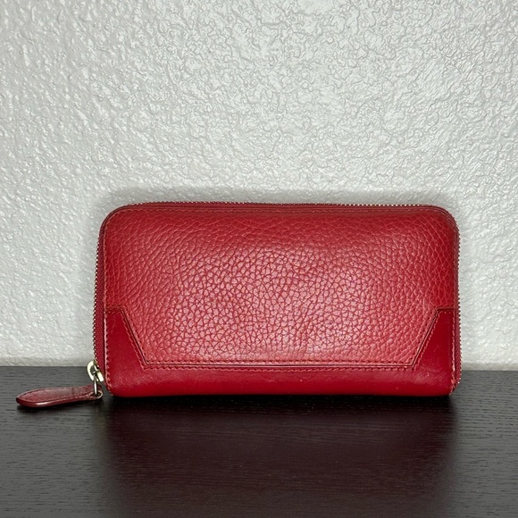 EUC Authentic Burberry zip around wallet.Red - Picture 2 of 11